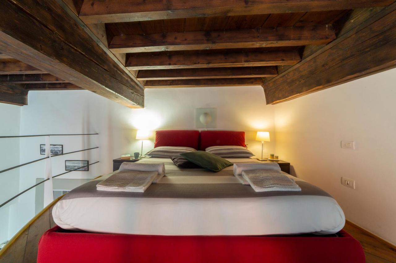 Guelfi Loft In A Historic Palace Firenze Esterno foto
